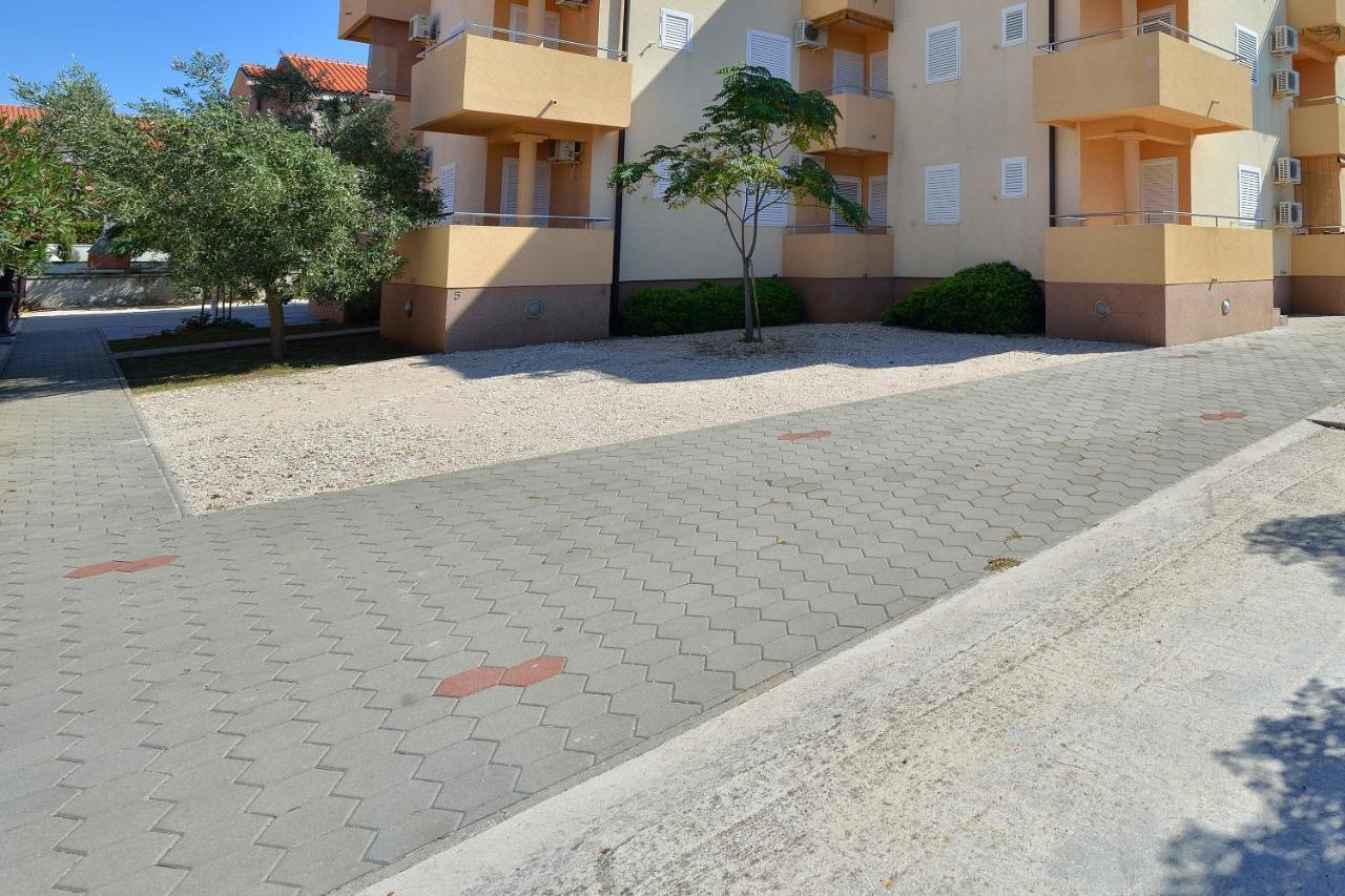 Apartments By The Sea Privlaka, Zadar - 14816 エクステリア 写真