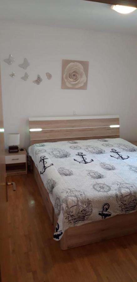 Apartments By The Sea Privlaka, Zadar - 14816 エクステリア 写真